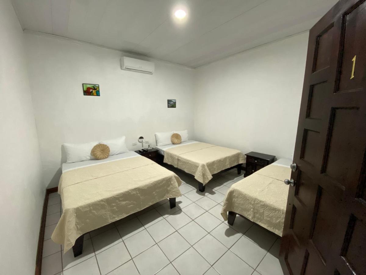 Hotel El Coco Alajuela Ngoại thất bức ảnh