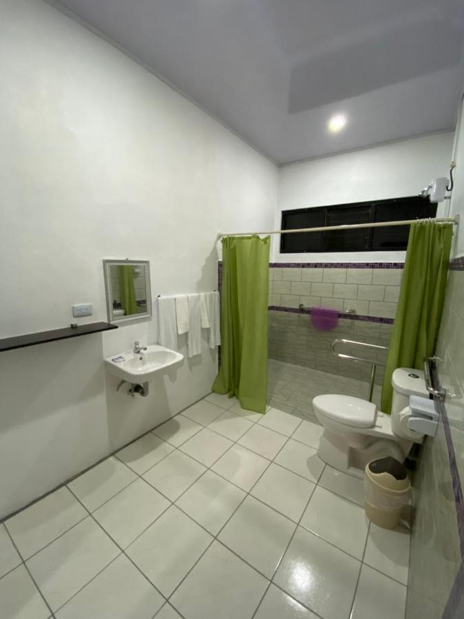 Hotel El Coco Alajuela Ngoại thất bức ảnh
